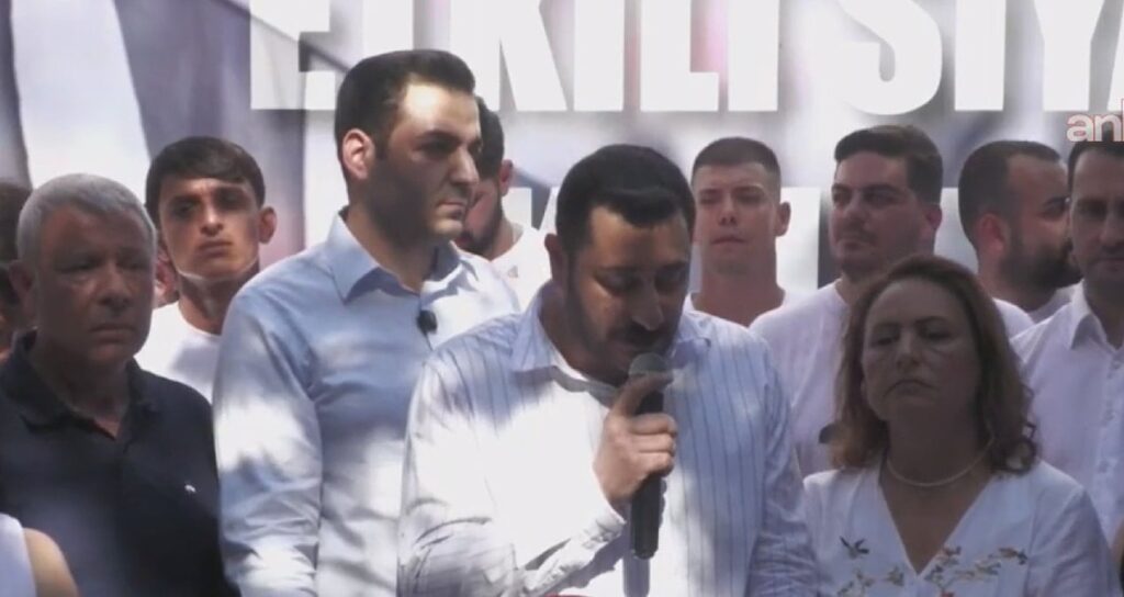 chp adana genclik kollari silivriye yuruyor ufDz3bfV