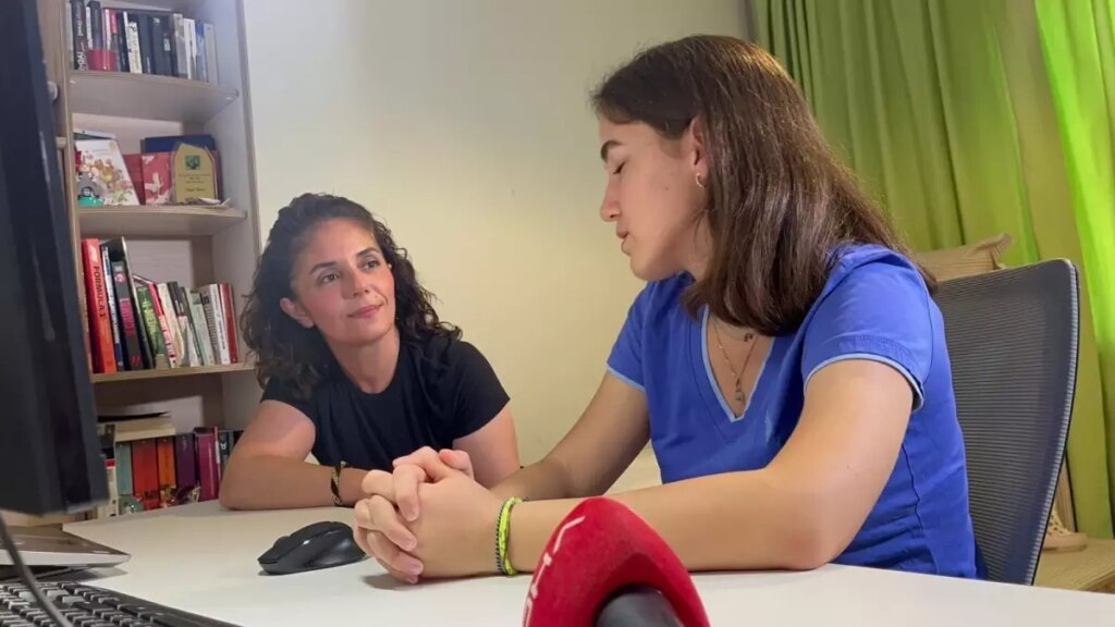 defne ozcan timeda yer aldi lw34EuKZ