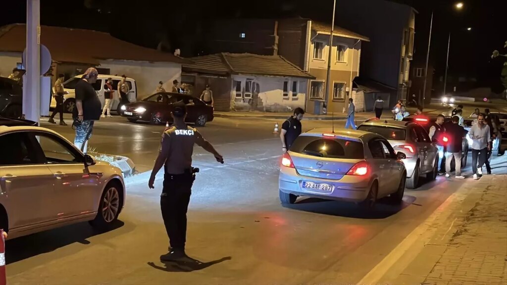 edirnede alkollu surucu yakalandi JfZLrRZS