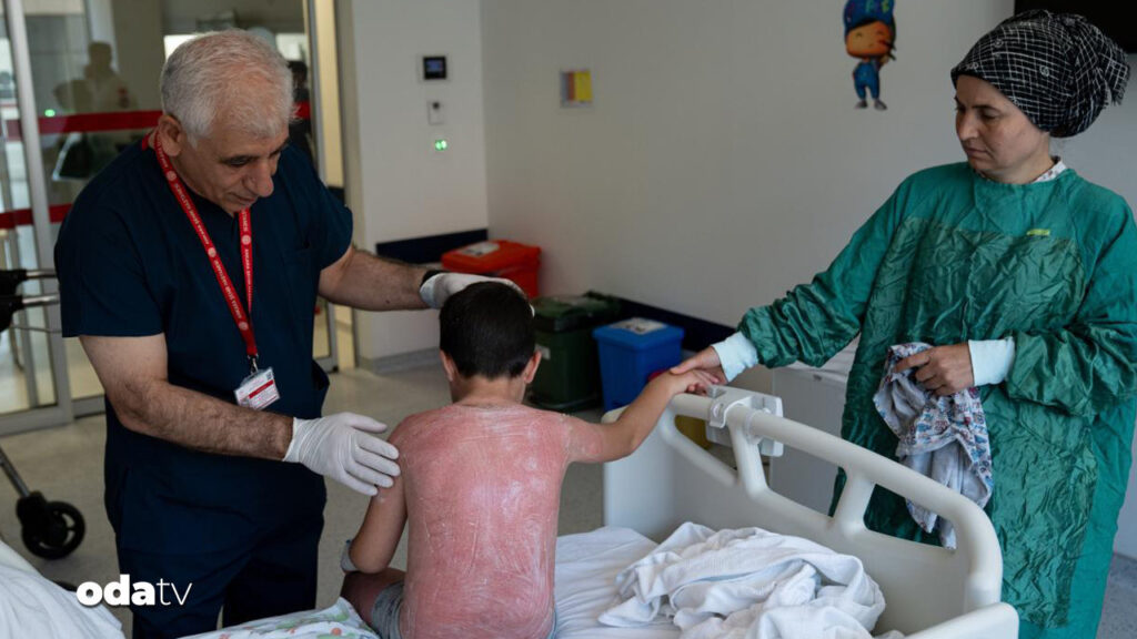 guneste 4 saat kalan cocuk ikinci derece yanik oldu 8MEVUS1Q