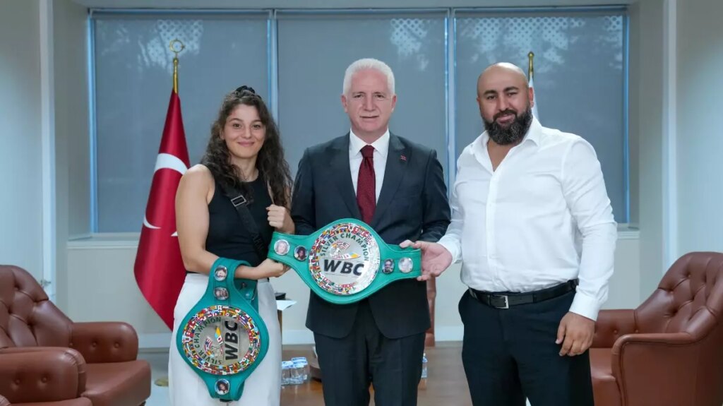 vali gul boksor seren ay cetini kabul etti mEpFjRPp