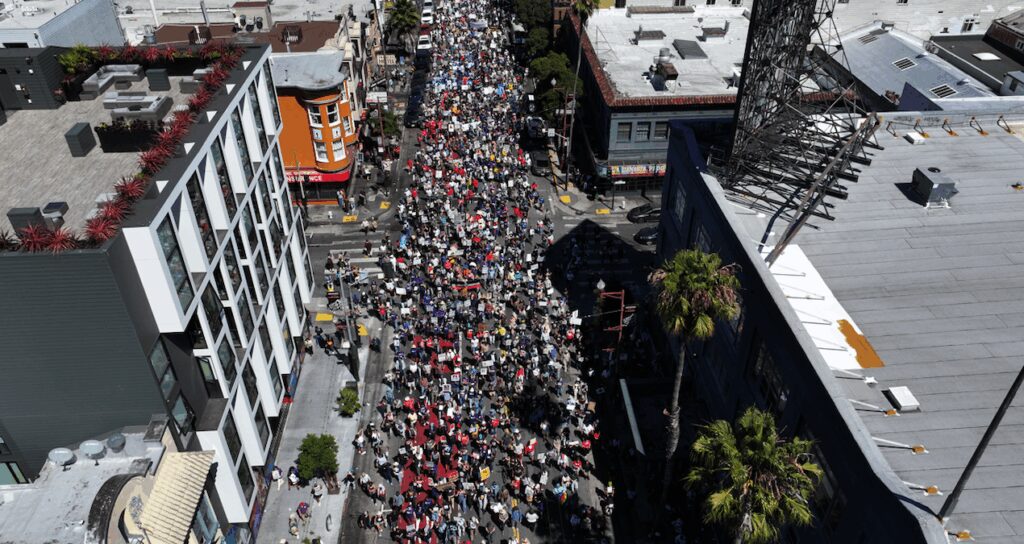 abdnin emek gununde hukumet karsiti protesto dud5NDKz