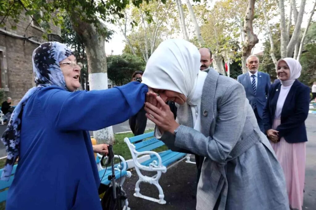 Bakan Göktaş, Hayırseverlerle Buluştu