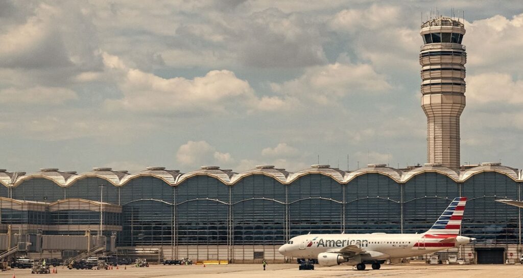 Doğru yönlendirilmeyen uçağa 400 milyon TL tazminat