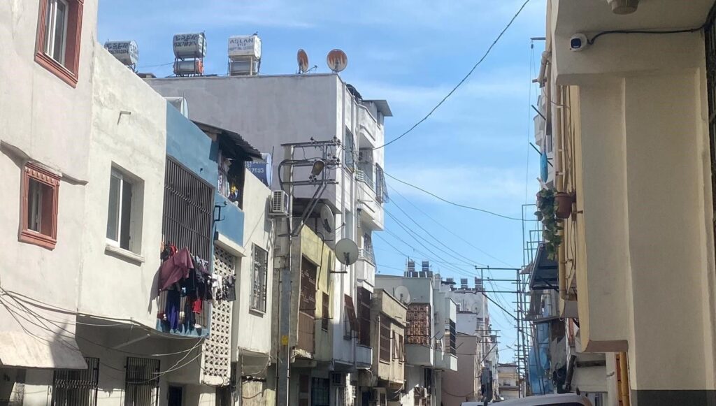 Düğünde ateş alan silah 20 yaşındaki gence isabet etti