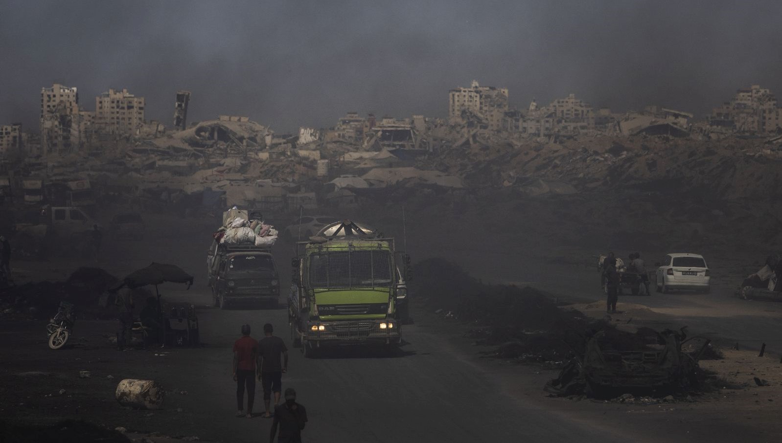 israil yine gazzeyi vurdu 33 olu 25 kayip C5CTKWvt