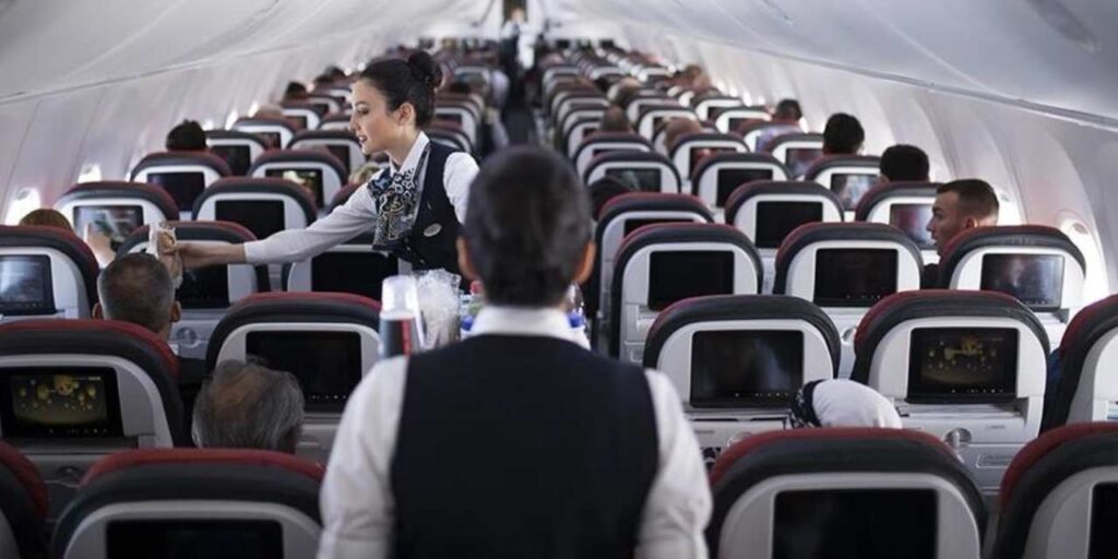 ucaklarda suyun neden bedava yapildigini acikladi d6ryZvFw