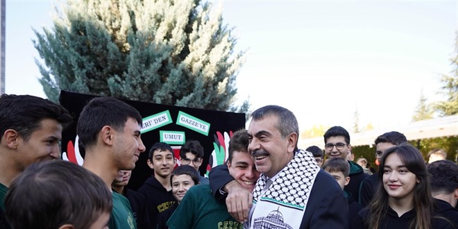 bakan tekin filistin kermeslerinden 80 milyon tl gelir elde edildi GKc8GJ5M.jpg