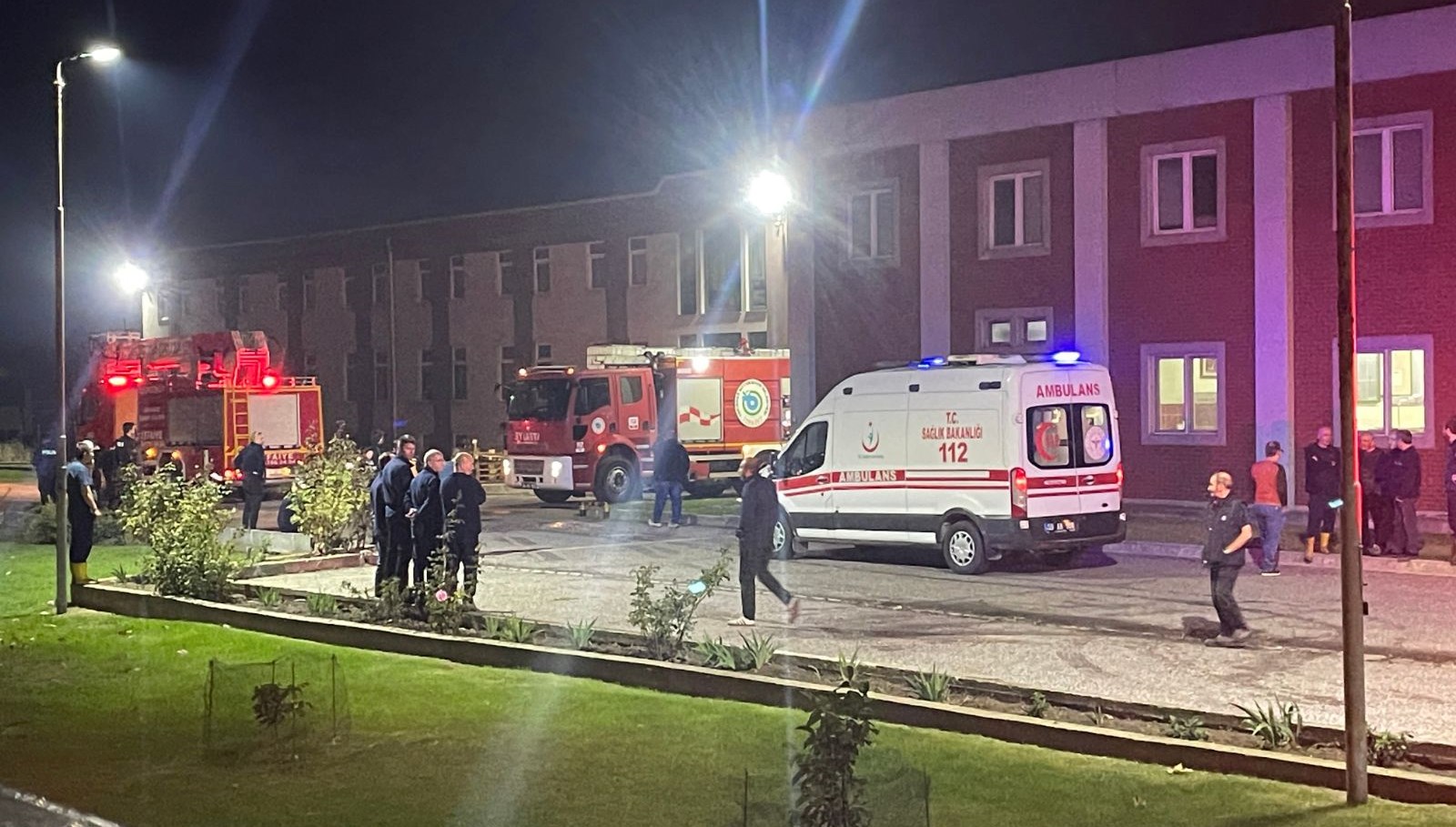 fabrikada baca yangini iki kisi hastaneye kaldirildi Dgj8htbB.jpg