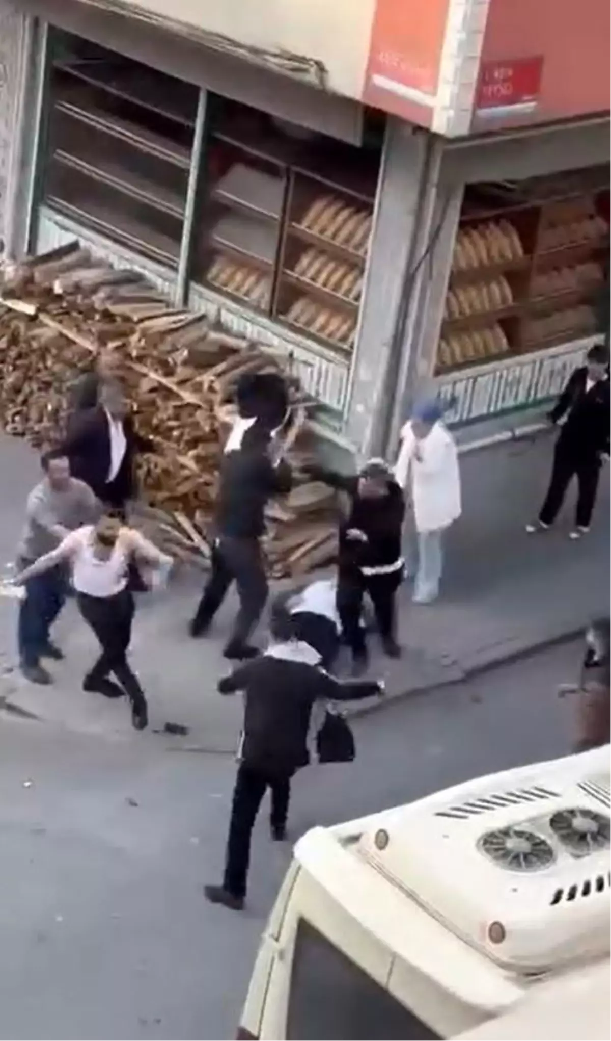 kucukcekmecede bicakli ve sopali kavga 5 yarali y3R7BhCU.jpg