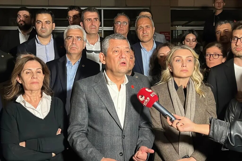 ozelden imamoglu hakkinda verilen tutuklama kararina ilk tepki fRCNGNa3.jpg