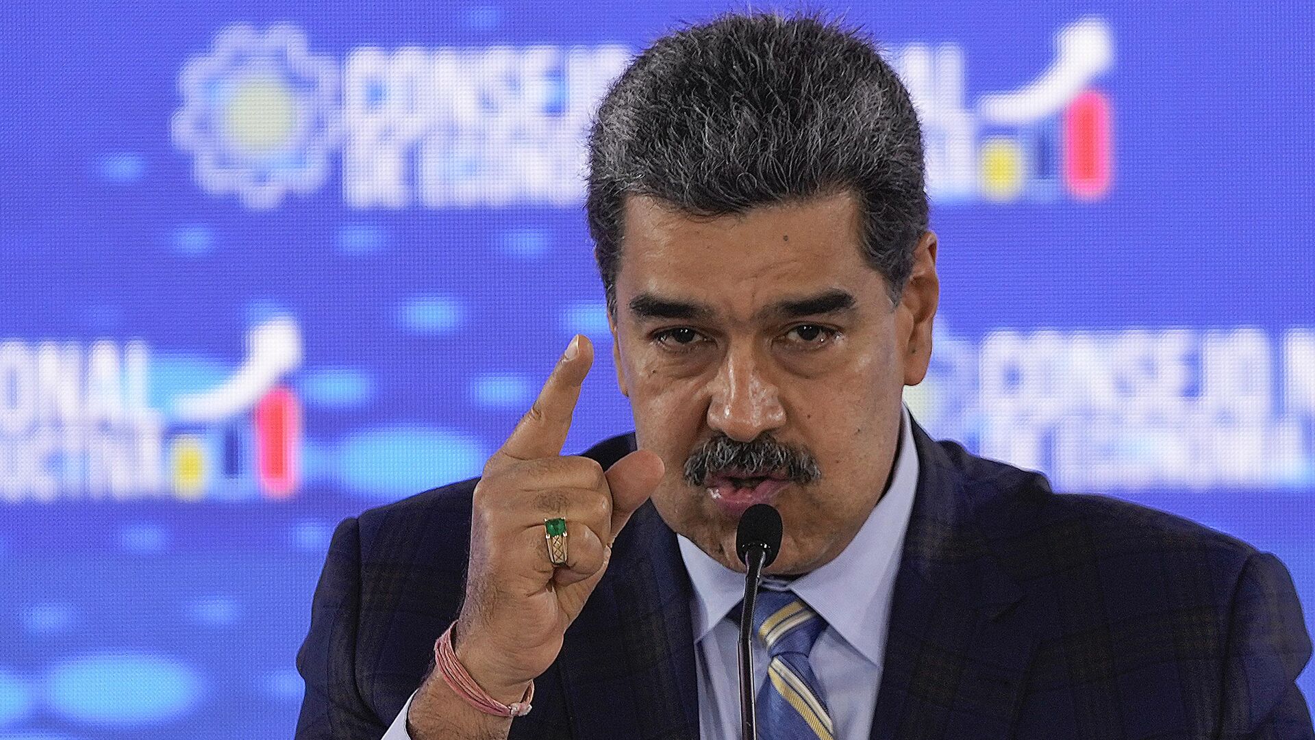 madurodan onay abdnin saldirmasi halinde venezuella silahla karsilik verecek HZalM7v6.jpg
