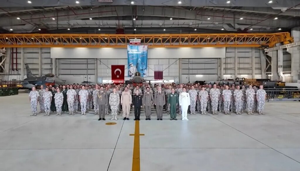 org bayraktaroglunun katar ziyareti zurNnbRy.jpg