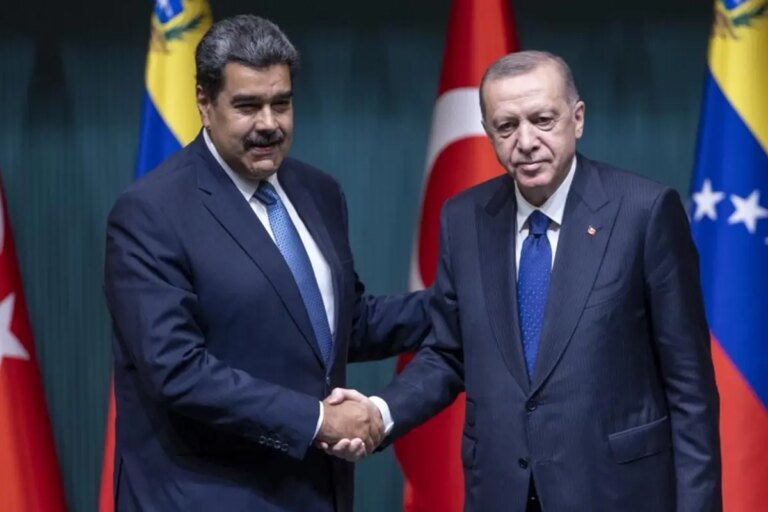 bomba-iddia-abd-turkiyeye-git-dedi-maduro-reddetti-YTQGB5Di.jpg