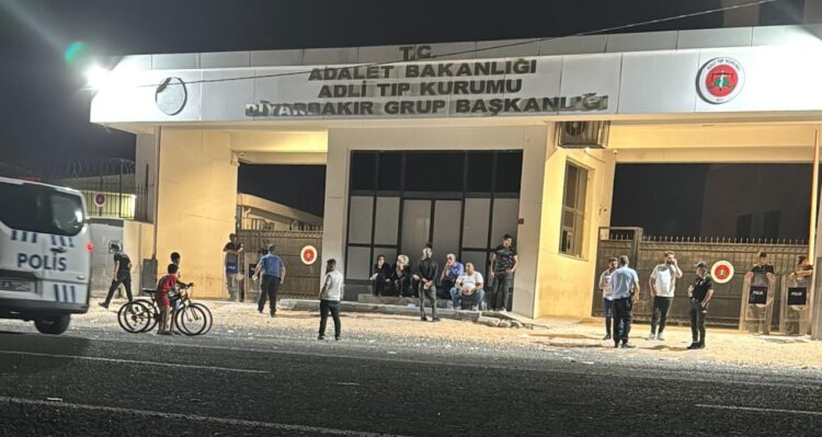 Diyarbakır’da 11. Ceza Daire Başkanı Murat Özcan, Evinde Hayatını Kaybetti