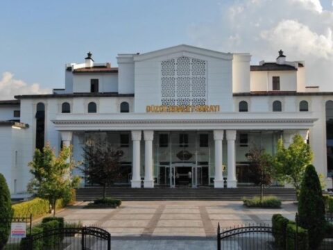 Düzce’de Meslek Lisesi Staj Dolandırıcılığı: 72 Öğrenci Üzerinden Haksız Kazanç ve 12 Gözaltı