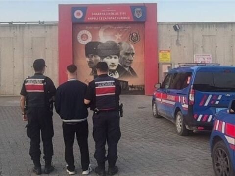 Sakarya’da Uyuşturucu Operasyonu: Yunanistan’a Kaçmaya Çalışan Şüpheli Yakalandı