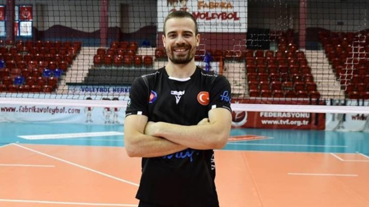 3 yil once galatasaraydaydi coruma gitti 2lSMZZNj